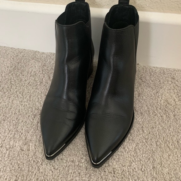 Acne Studios Shoes - Acne Studios Leather Ankle Boots (size 6)